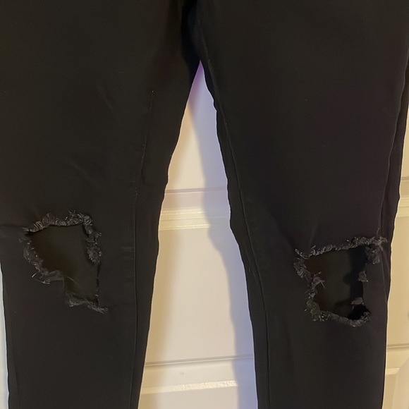 Fashion Nova black distressed jeans - Picture 2 of 2